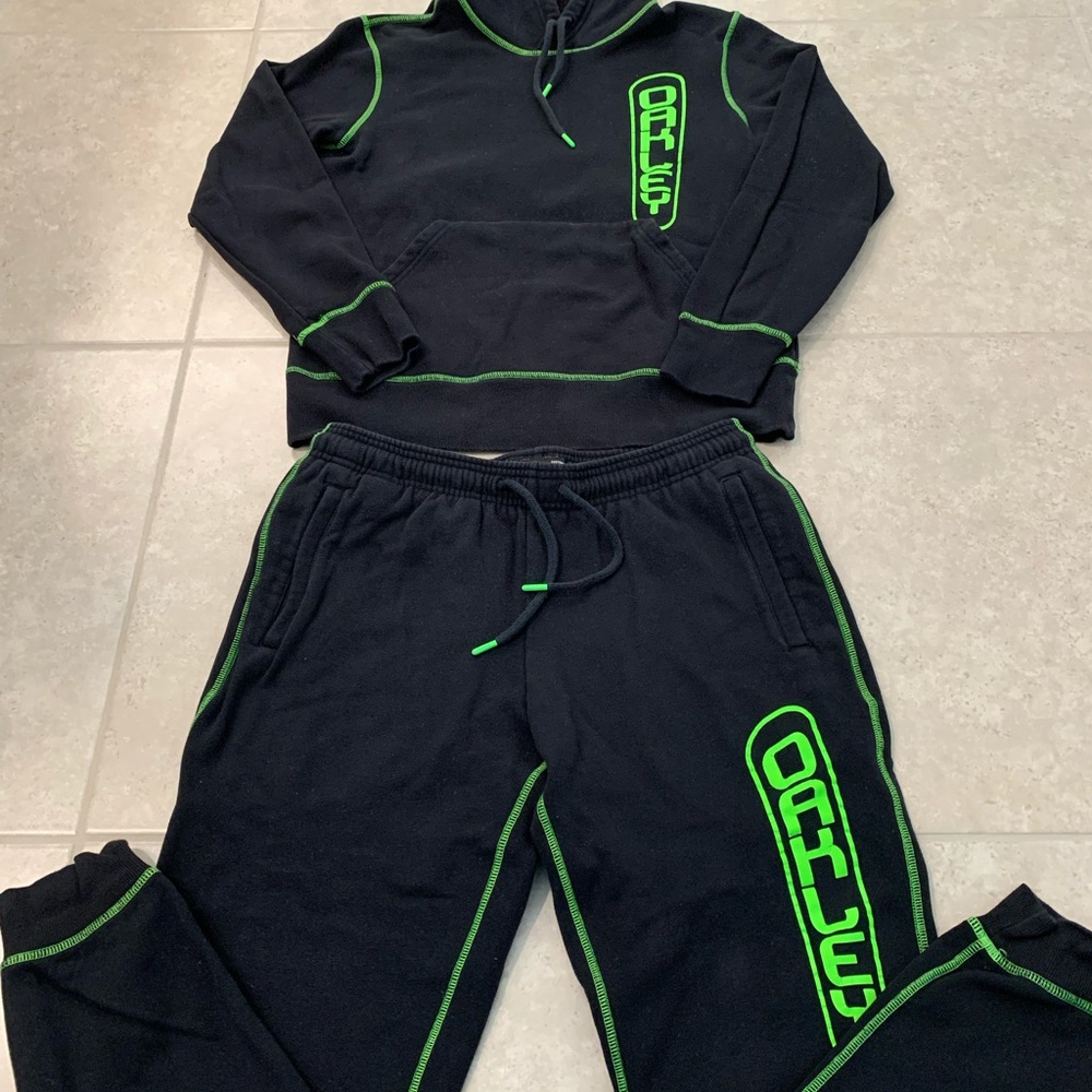 Oakley men’s hoodie sweatshirt set sweatpants s